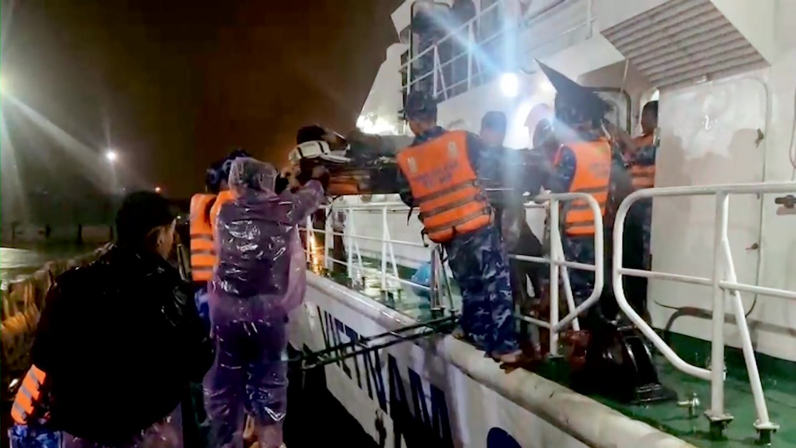 Khi ngư dân cần là có cảnh sát biển

